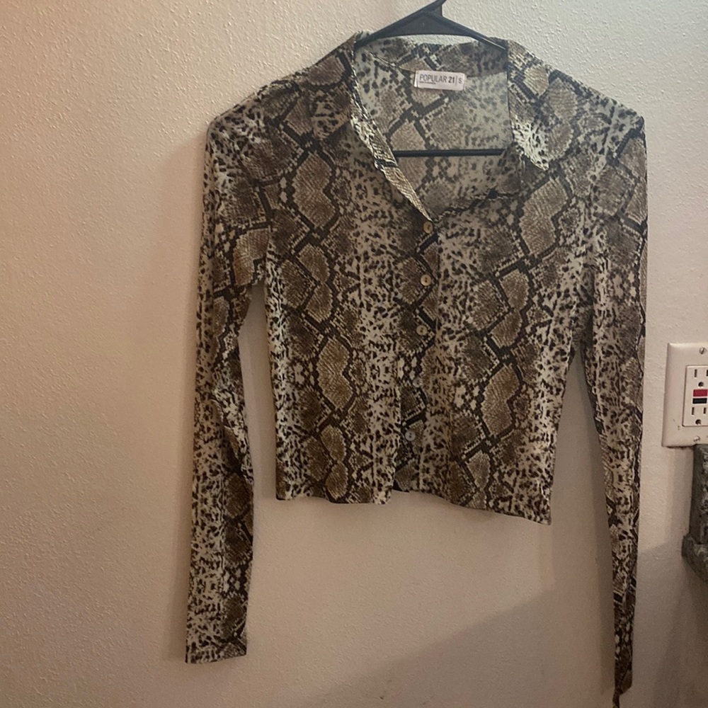 Women shirt
